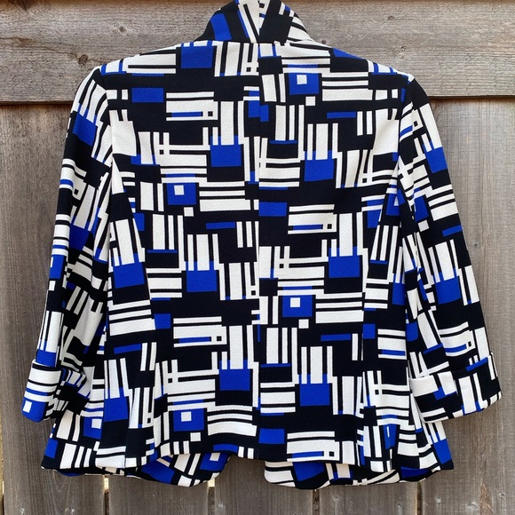Black, Blue and White Crop Color Block Jacket - Picture 3 of 7